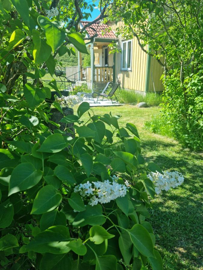 Charmigt Hus Pa Landet Naera Till Bad Strömstad Exteriér fotografie