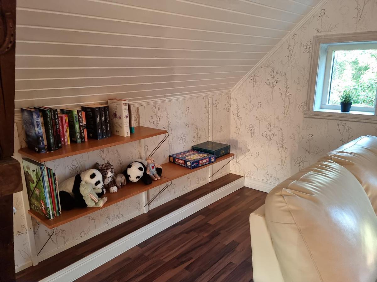 Charmigt Hus Pa Landet Naera Till Bad Strömstad Exteriér fotografie